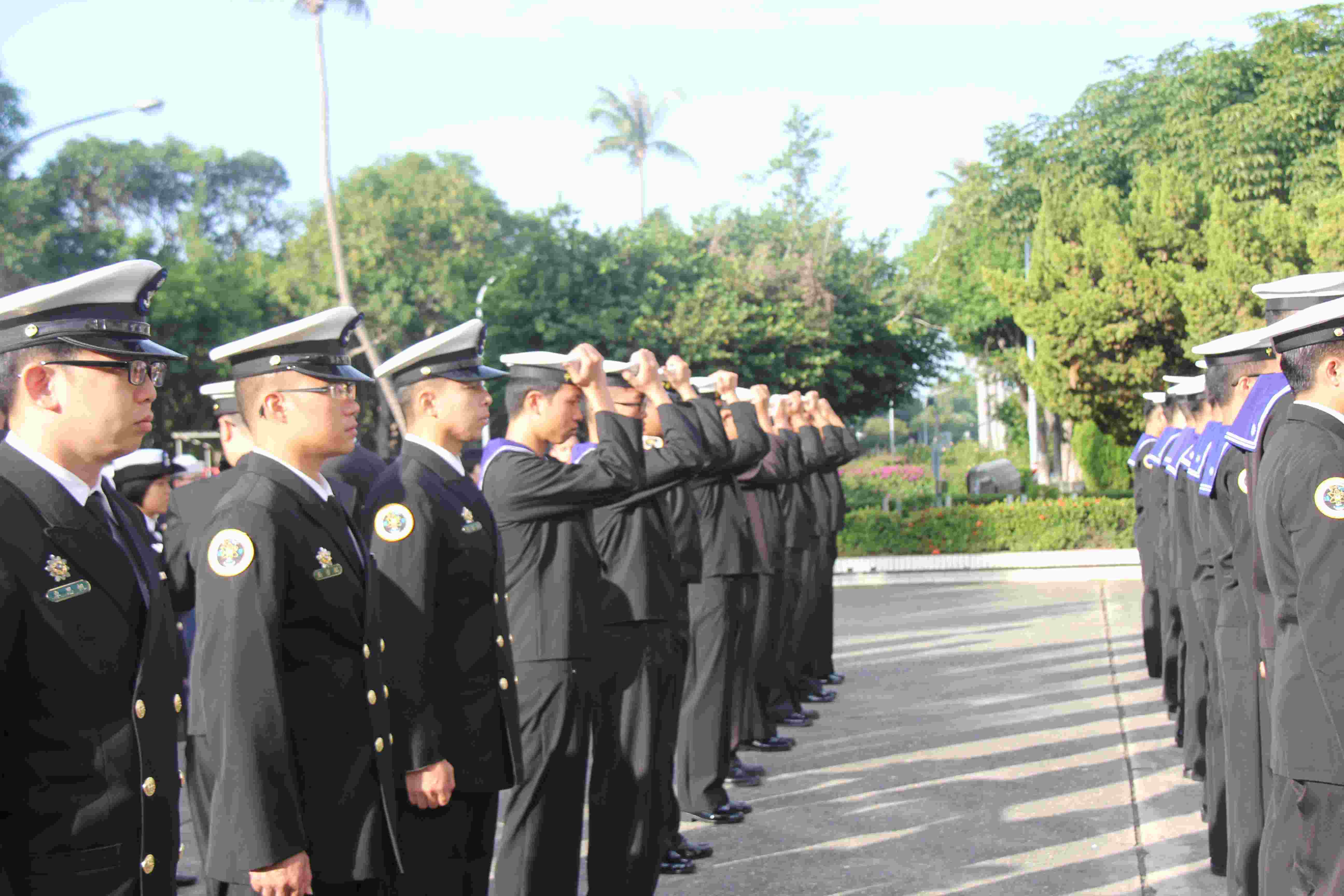 海軍左營通信隊服裝儀容校閱過程